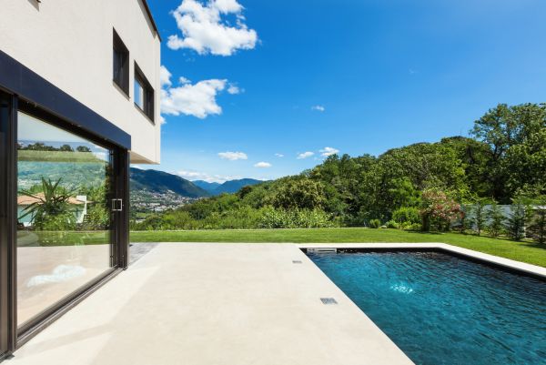 Cost of Poolside Concrete Repair in Santa Monica