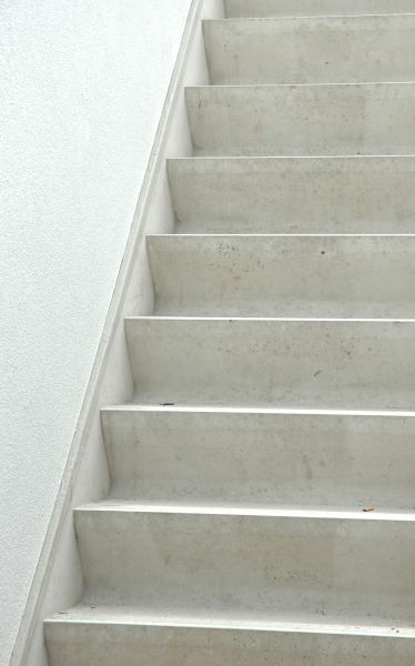 Cracked Stairs Repair in Santa Monica